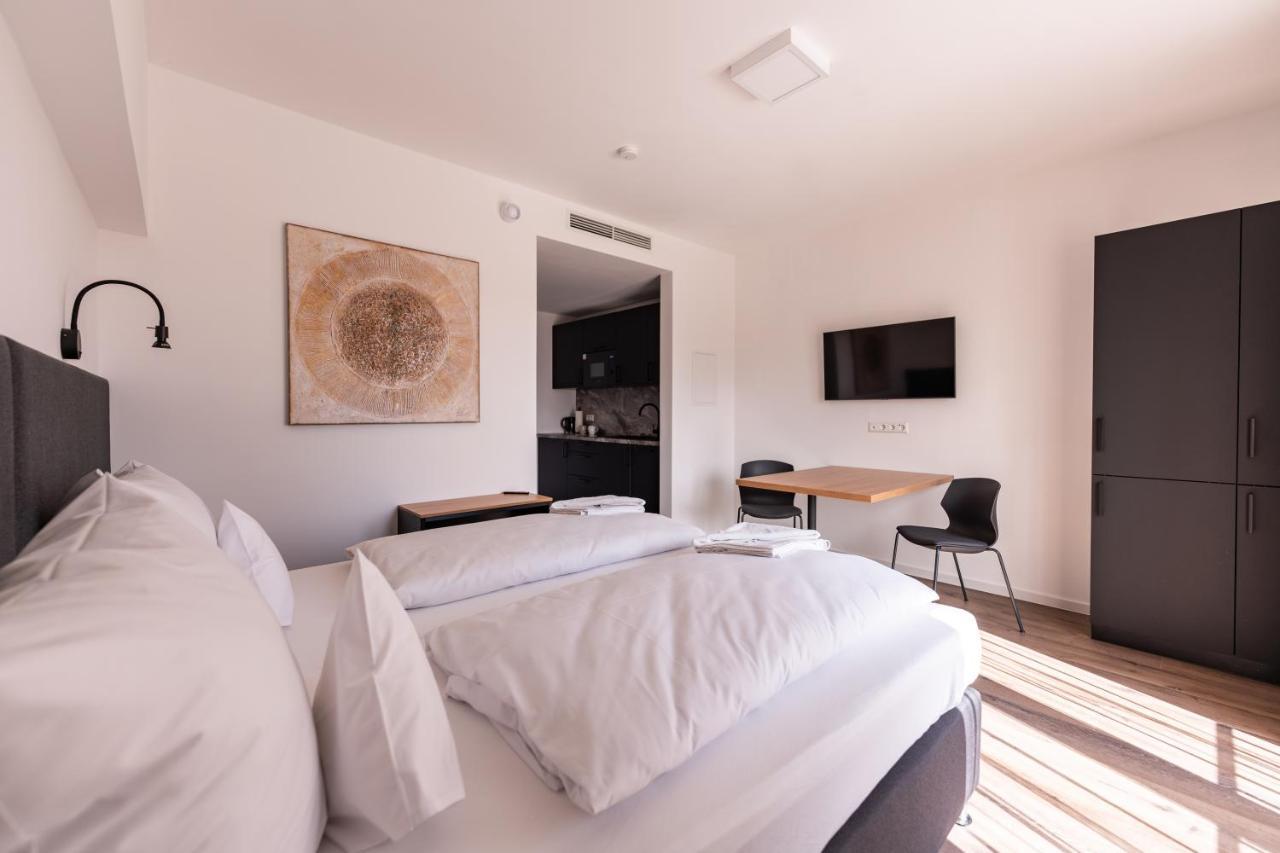 Living Neuburg Aparthotel Neuburg an Der Donau Bagian luar foto