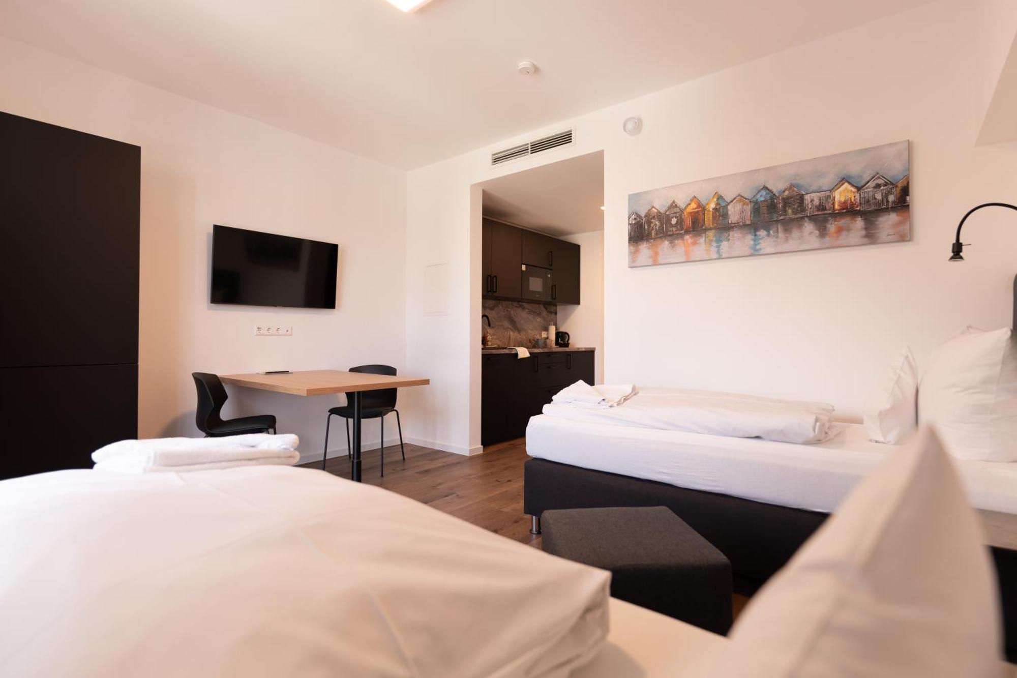 Living Neuburg Aparthotel Neuburg an Der Donau Bagian luar foto